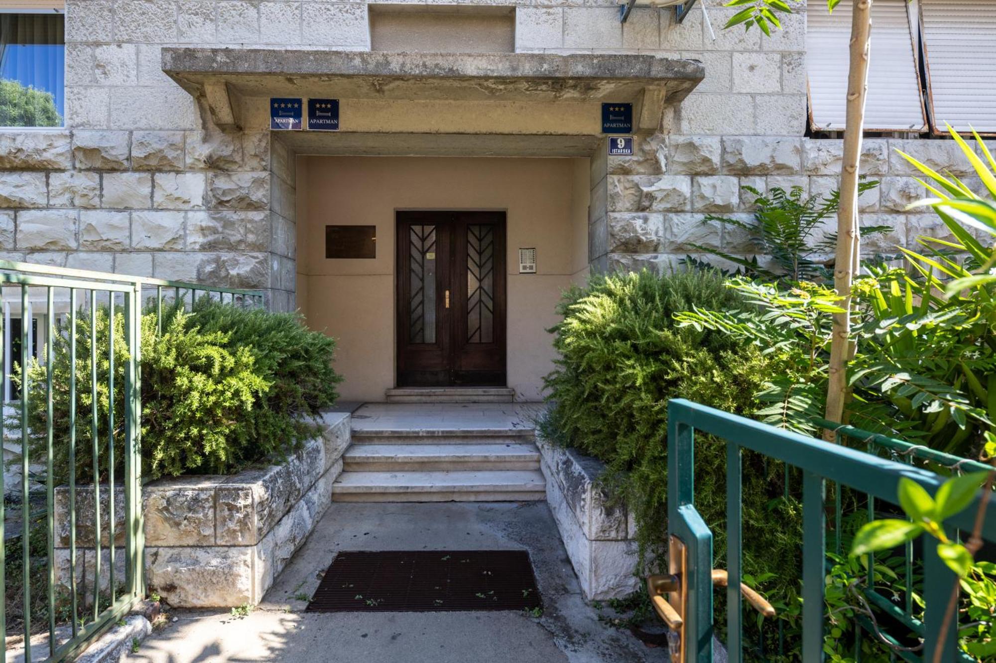 Centrino Apartment Split Exterior foto